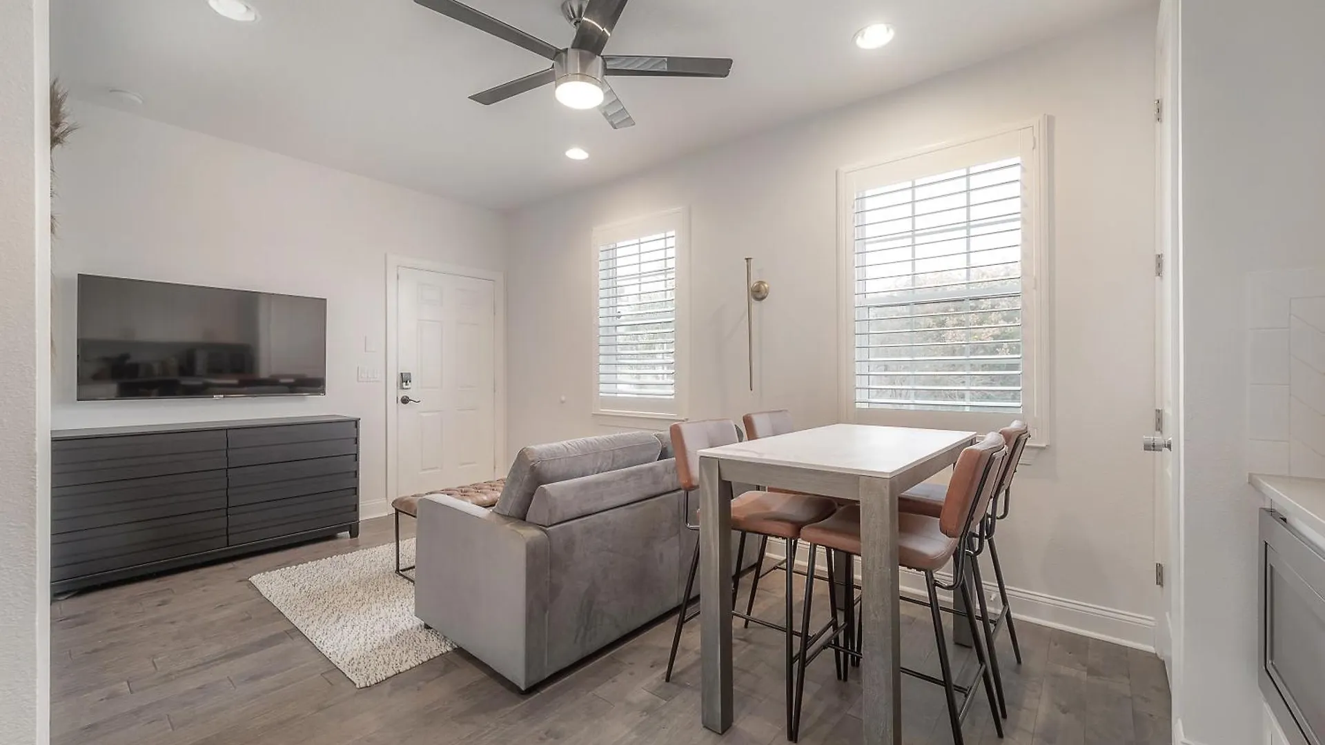 201 S Fremont Ave Unit 2 Back Villa Tampa